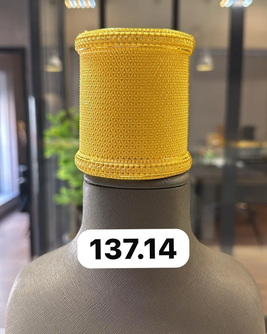Bileklik — 14 ayar altın, 137,14 g