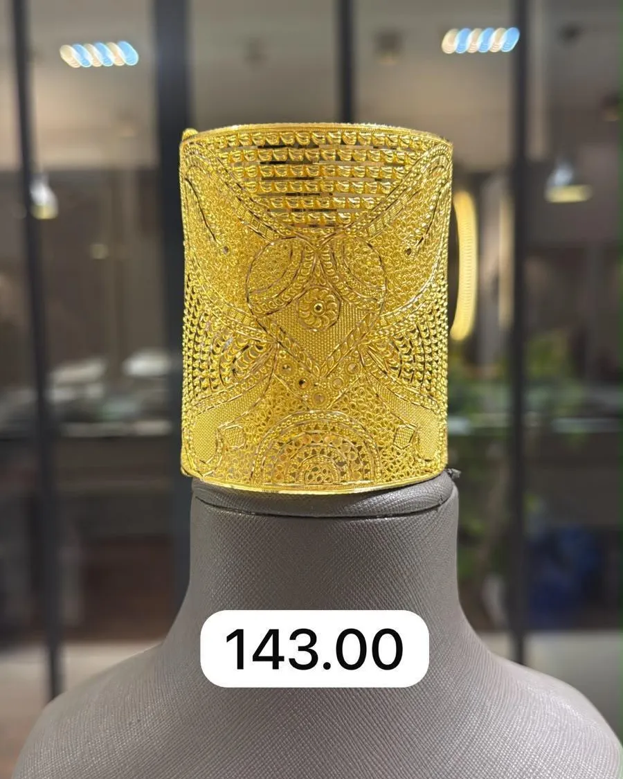 Bileklik — 14 ayar altın, 143 g