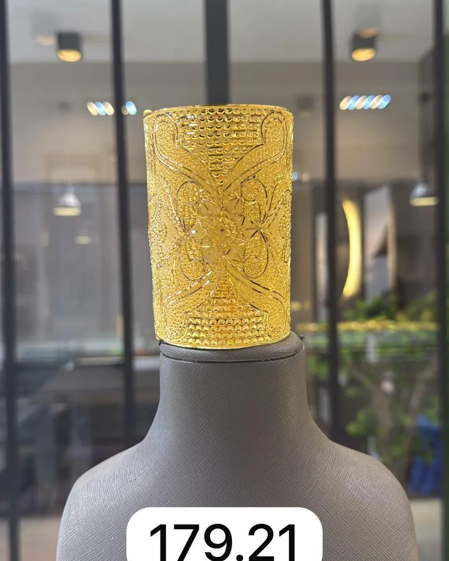 Bileklik — 14 ayar altın, 179,21 g