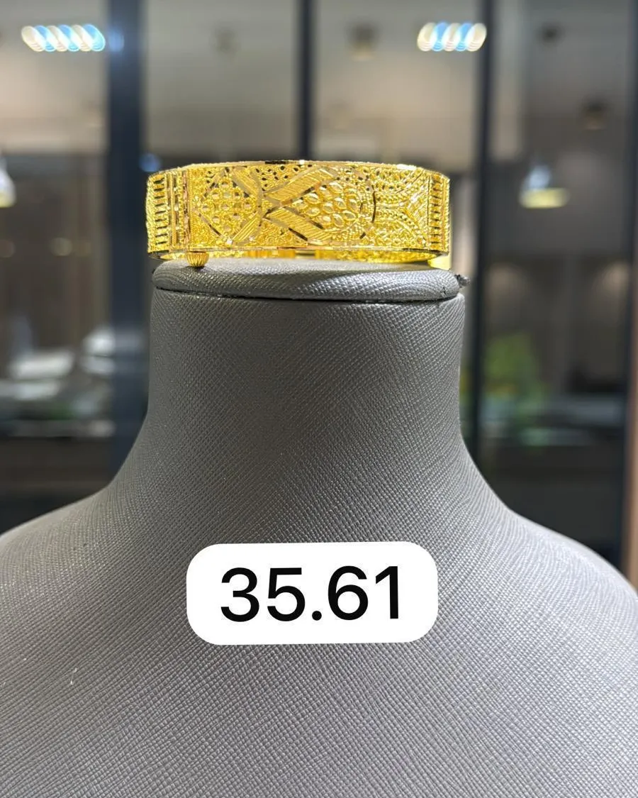 Bileklik — 14 ayar altın, 35,61 g